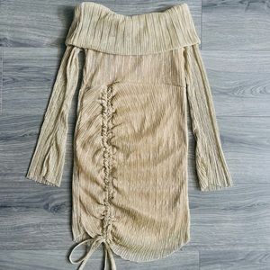 PrettyLittleThing Off the shoulder Gold dress size 8